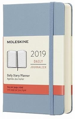 MOLESKINE AGENDA 2019 DAILY JOURNALIER PLANNER DIA PAGINA RAYADA 1 LINEA AZUL CENIZA | 8058341716496 | MOLESKINE | Librería Castillón - Comprar libros online Aragón, Barbastro