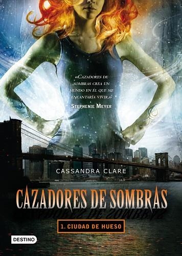 PACK CAZADORES DE SOMBRAS 1 : CIUDAD HUESO + VINILO PARA CORAR HABITACION | 8432715158967 | CLARE, CASSANDRA | Librería Castillón - Comprar libros online Aragón, Barbastro